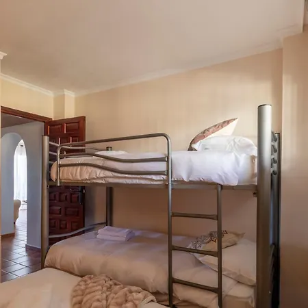 Rentitspain Arce 13 Balcon Con Vista Al Mar ネルハ