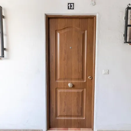 Rentitspain Arce 13 Balcon Con Vista Al Mar *
