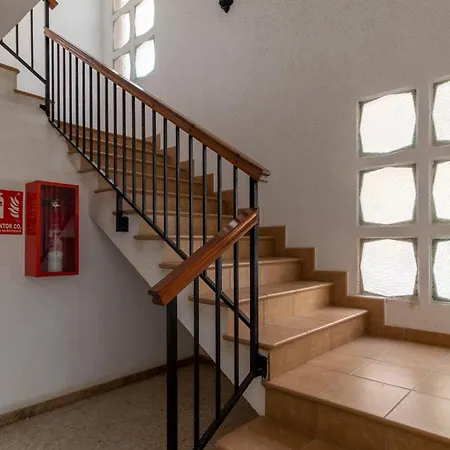 Rentitspain - - Arce 13 Hermoso Balcon Con Vista Al Mar